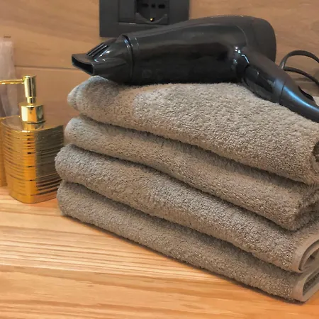 Gold-family In For 5 Guest *